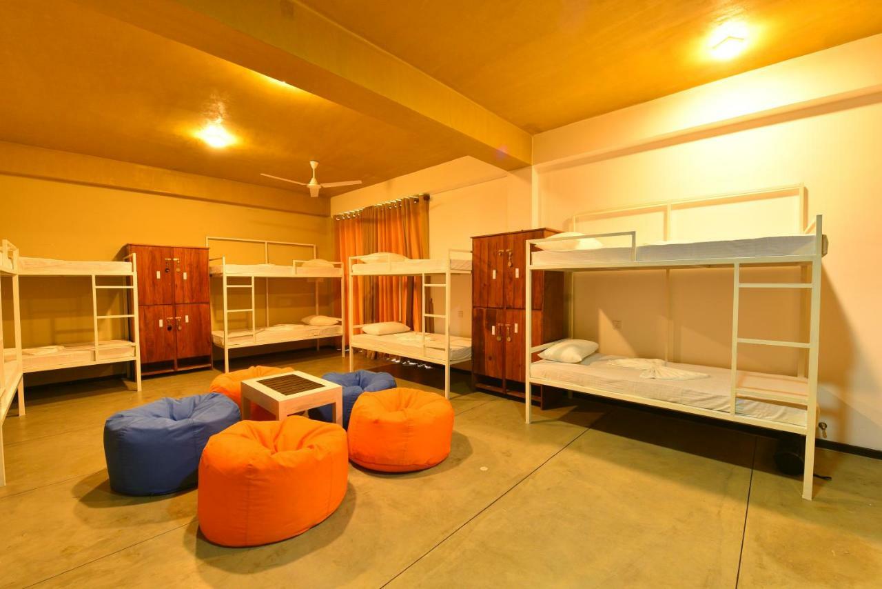 Hiriketiya Beach Hostels Dikwella Luaran gambar